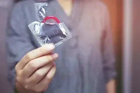 初三儿子书包里惊现避孕套，还是拆封的！杭州妈妈的“惊魂夜”结局大反转图片