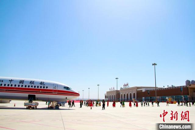 新疆何以成为中国民用机场数量之最？（图）