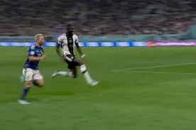 图片报评论：吕迪格在防守日本队时高抬腿，似乎是有些轻敌了图片