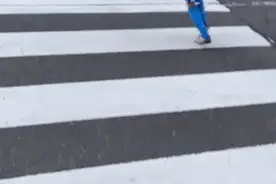 卡塔尔世界杯｜记者手记：一个飞奔着去踢球的日本男孩图片