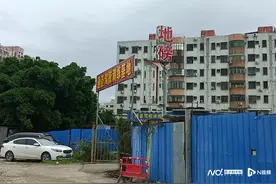 东莞一私家车违规进驾校学车操作不慎撞伤教练，相关部门回应图片