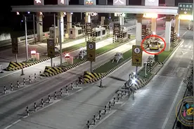 福建一高速收费站，陌生小伙深夜求助……图片