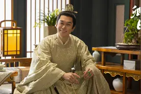 《赘婿》《卿卿日常》成爆款，刘冠麟：不想只做“喜剧人”｜聚光灯图片