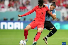 “亚洲一哥”孙兴慜变身“蝙蝠侠”图片