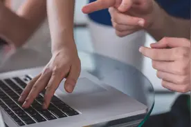 我用了14年才搞明白的引流核心玩法！免费分享，轻松日引100+精准客户图片