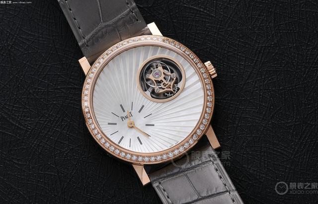 ������һö�����й��޶����Ứ��˭�ң�