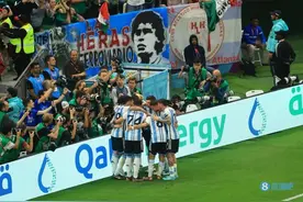 阿根廷2-0墨西哥比赛现场观众88966人，为近7届世界杯最高人数图片
