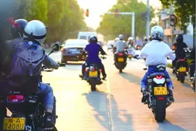 戴头盔、不酒驾、不炸街……新手上路看看这份“骑士”指南图片