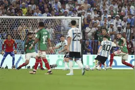 梅西远射踢出世界波！阿根廷绝处逢生图片