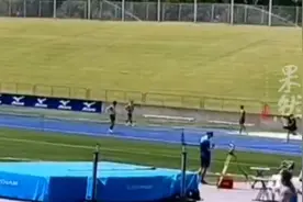 再现“白鹤亮翅”！张国伟复出首场比赛拿下冠军图片