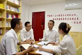 榜样｜“办案就得有一查到底的较真劲儿”记全国“人民满意的公务员”海南省澄迈县纪委副书记、监委副主任王川兴图片