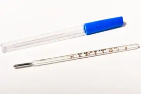 发烧会不会烧坏脑子？孩子发烧处理，儿科医生一次性说清楚图片