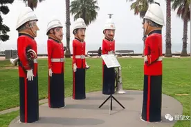 田樱/海边木偶图片