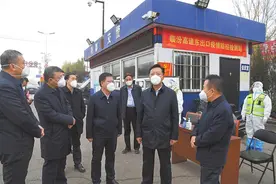 发扬连续作战精神 坚决阻断疫情传播链 守护人民群众生命安全和身体健康图片