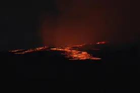 世界上最大火山喷发，夏威夷官员称不影响旅游度假图片