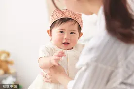 新生人口危机提前？2022年新生儿数量再创新低，日本为促生育着急图片