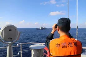 锐角拐弯蓄意冲闯，即将“退休”意在碰瓷，美舰擅闯南沙被我军驱离图片