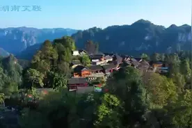 艺评丨邓永旺：唱出人民心声，唱响时代赞歌——浅评歌曲《那一天，这一天》图片