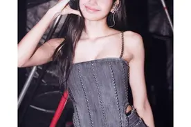 BLACKPINK的水钻眼妆，是我画不起的样子？图片