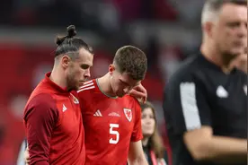 世界杯进入“告别季”，33岁的贝尔和瓦伦西亚悲情退场图片