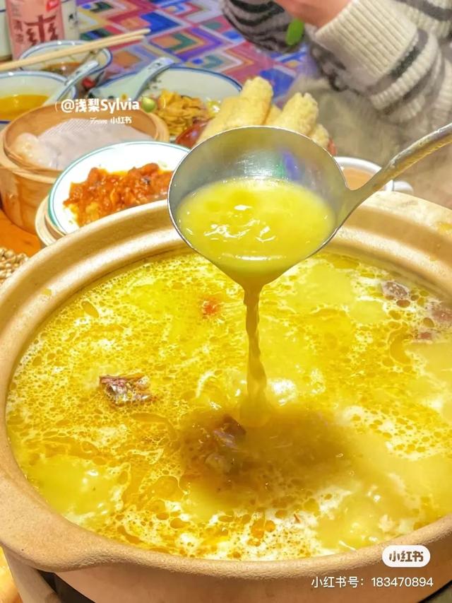 雪燕可以和花胶一起炖吗 雪燕可以和花胶一起炖吗怎么做