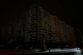 安东·尼尔曼：“只要让我们过上有电、安全的生活，谁来都可以”图片