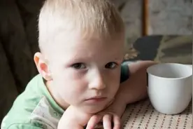 西班牙超73万名儿童深陷贫困：物资匮乏、学业受阻、艰难过冬图片