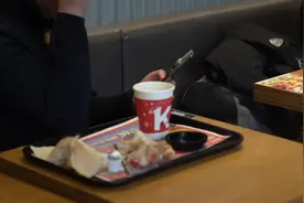 上海：纸杯吸管这些快餐垃圾可以资源化再利用了图片