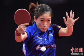 刘诗雯当选国际乒联运动员委员会主席图片