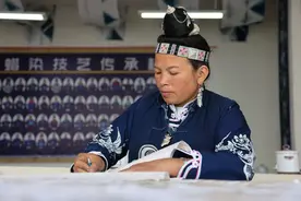 新华全媒+|靛蓝色的传承：非遗手艺让她们走得更远图片