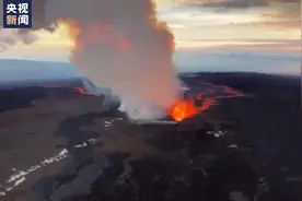 美国夏威夷火山喷发未减弱 岩浆逼近交通干道图片
