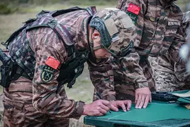 高清大图丨直击！特战考核高燃现场图片