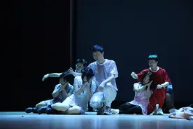 北航心理舞台剧：化解冲突“与自己和解”图片