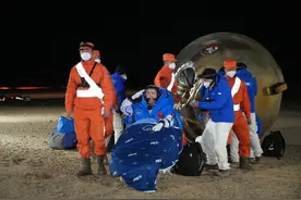 神舟十四号载人飞船返回舱搜索回收目击记图片