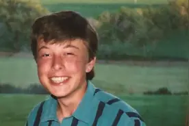 “侃爷”推测马斯克有一半中国血统，马斯克：妥妥的赞美视频封面