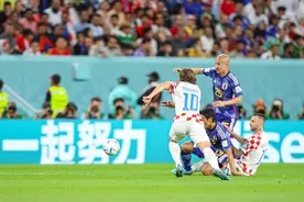 即使失败，亚洲球队也该“兴致勃勃”地面对｜评论图片