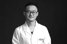 缺牙、松牙、残根，不拔不种能修复，啃排骨、苹果不是梦 年末享口福计划：专家科普修复松牙、缺牙新理念，保住真牙享口福图片