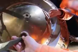 第一视角看“神十四”返回舱开舱图片