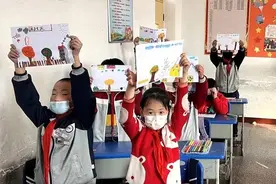 福山区寨里小学开展美术主题创作：留住秋天图片