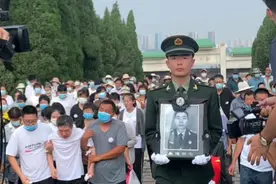 英勇救人牺牲的山东泰安籍武警战士李林雨，入选“湖北好人”图片