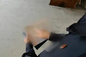 快递包裹暗藏猫腻？！这份快递大有来头图片