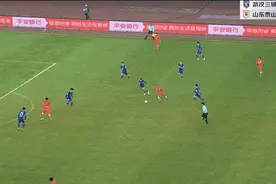 中超第30轮五佳球 | 阮奇龙迎生涯里程碑，龙威穿裆、爆射一条龙图片