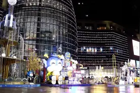 点亮星光 威海九龙城夜景璀璨夺目图片
