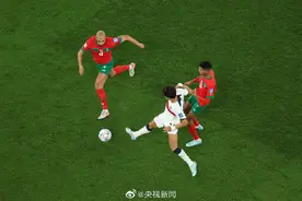 摩洛哥1比0葡萄牙！世界杯第一支来自非洲的四强图片