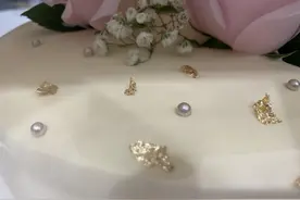 温州一甜品店因生日蛋糕撒金箔被索赔，法院：没收，处罚图片