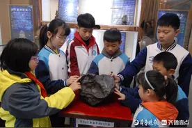 即墨市民办起陨石科普馆 80多种标本领略宇宙奥秘图片