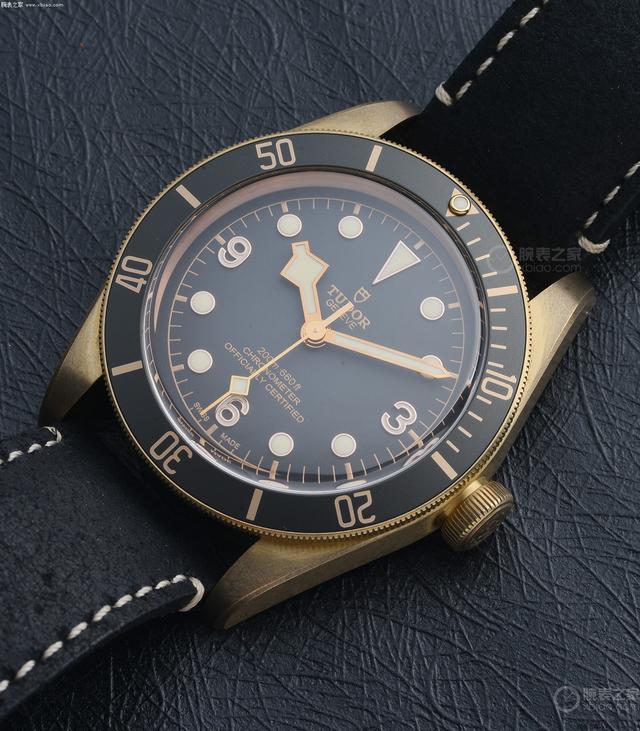 ����2��3�򼶱𣬵۶桰���롱����ʿ10����