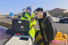 “隔夜酒”莫大意 一不小心就酒驾图片