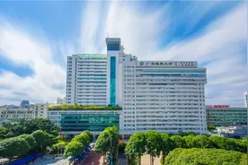 广西医科大学第一附属医院最新就诊须知：12月12日起，普通门诊就诊需查验48小时核酸，戴好口罩出行！图片