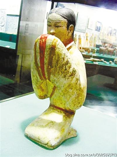 《卿卿日常》里，九川礼仪为何各不同？